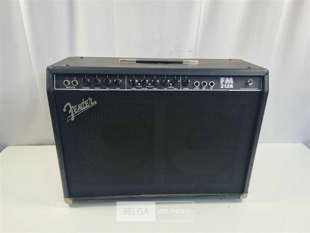 Fender fm 212r 2x12" gitaarversterker - afbeelding 1 van  2
