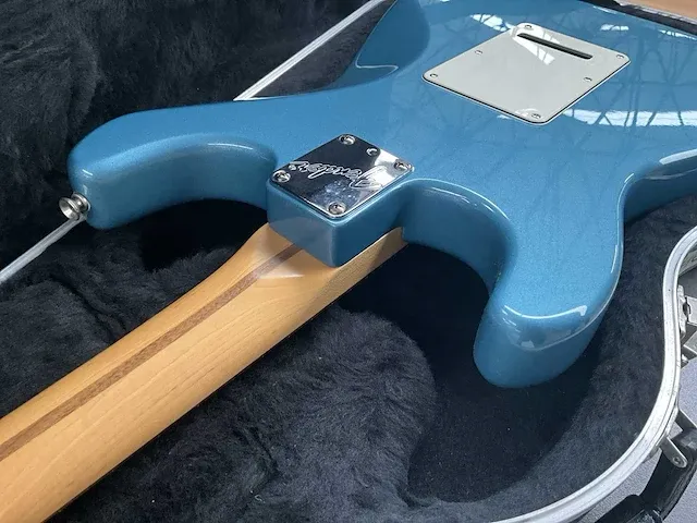 Fender stratocaster - lake placid blue (1995) - afbeelding 4 van  19