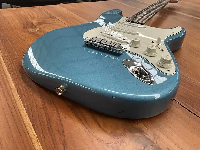 Fender stratocaster - lake placid blue (1995) - afbeelding 18 van  19
