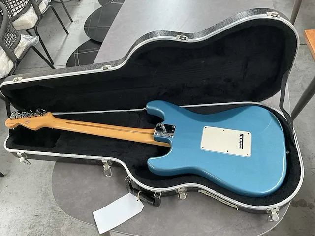 Fender stratocaster - lake placid blue (1995) - afbeelding 19 van  19