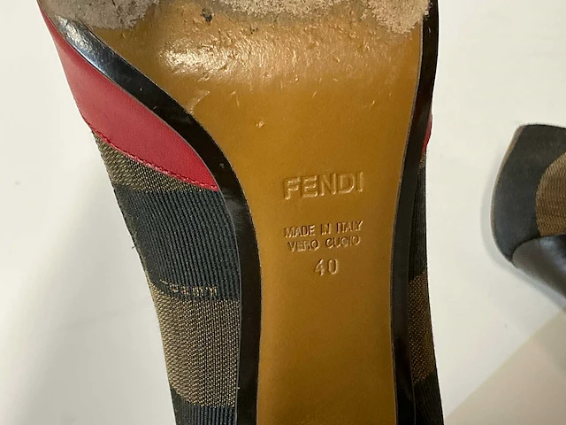 Fendi hak - afbeelding 2 van  10