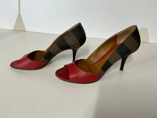 Fendi hak - afbeelding 6 van  10