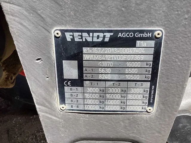 Fendt - 826 - vierwielaangedreven landbouwtractor - 2020 - afbeelding 5 van  13