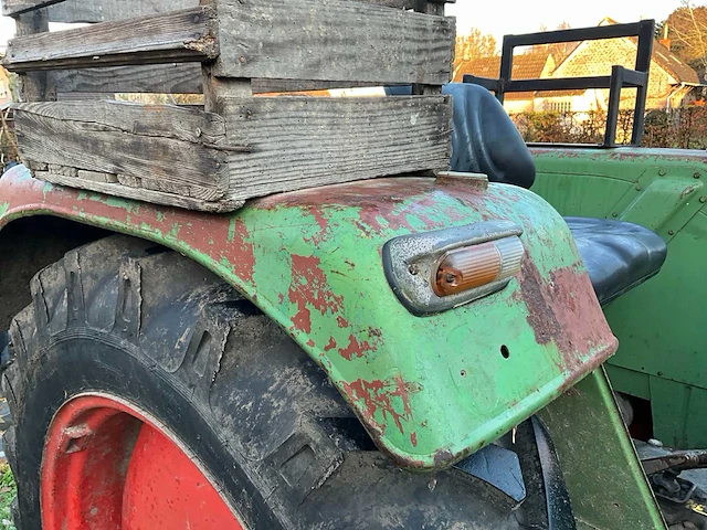 Fendt 103s turbomatic - 1974 - oldtimer tractor - afbeelding 69 van  94