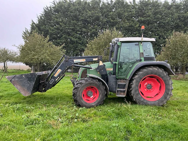 Fendt 412 vario vierwielaangedreven landbouwtractor - 2002 - afbeelding 11 van  18