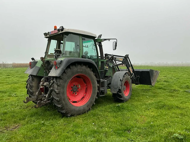Fendt 412 vario vierwielaangedreven landbouwtractor - 2002 - afbeelding 14 van  18