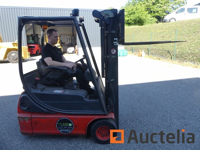 Fenwick-linde elektrische vorkheftruck e 14-02 - afbeelding 8 van  17