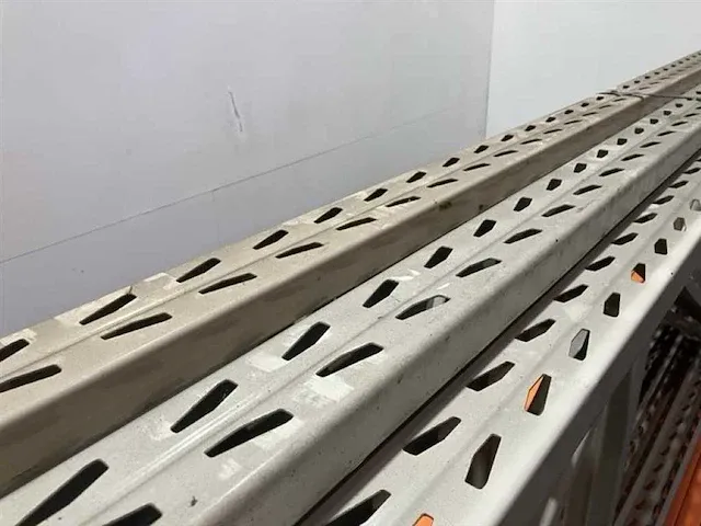 Feralco palletstelling lengte 10240mm hoogte 4500mm diepte 900mm 4 niveaus occasie - afbeelding 2 van  4
