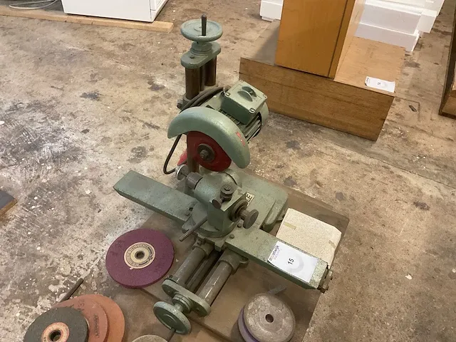 Ferm fdsk-200/150 werkbankslijpmachine - afbeelding 6 van  9