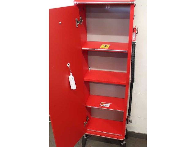 Ferrari - benzinepomp kast - decorative object - afbeelding 6 van  6