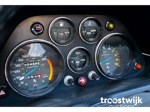 Ferrari 308 gtsi - afbeelding 11 van  27