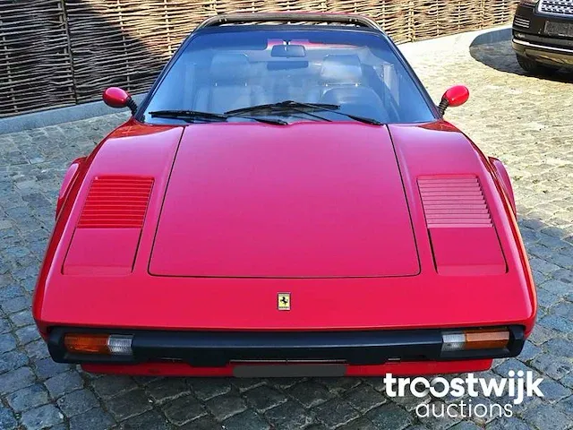 Ferrari 308 gtsi - afbeelding 26 van  27