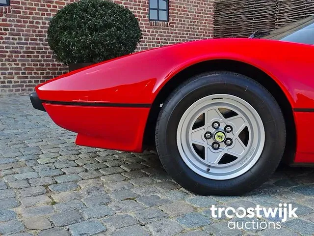 Ferrari 308 gtsi - afbeelding 27 van  27