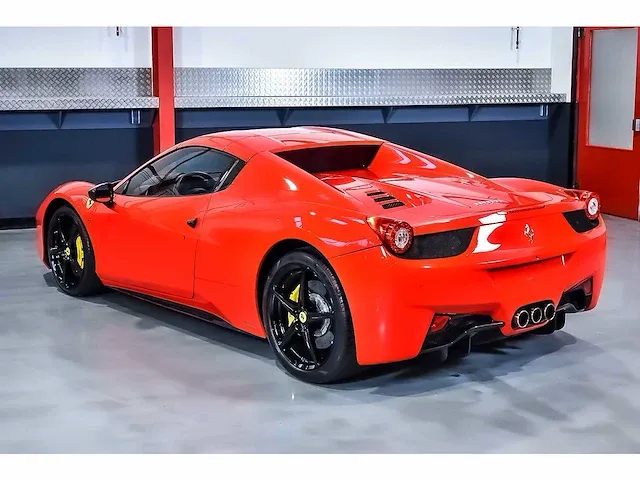 Ferrari 458 italia spider 4,5l v8 - 2015 - afbeelding 52 van  85