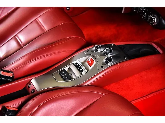 Ferrari 458 italia spider 4,5l v8 - 2015 - afbeelding 72 van  85