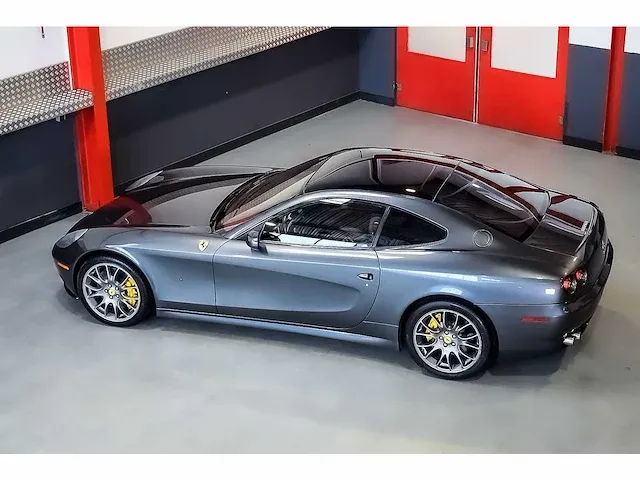 Ferrari 612 scaglietti 'one-to-one' coupe 5,7l v12 - 2010 - afbeelding 41 van  78