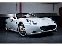 Ferrari california convertible 4,3l v8 - 2010 - afbeelding 2 van  82