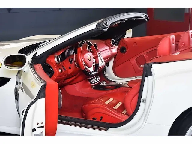 Ferrari california convertible 4,3l v8 - 2010 - afbeelding 5 van  82