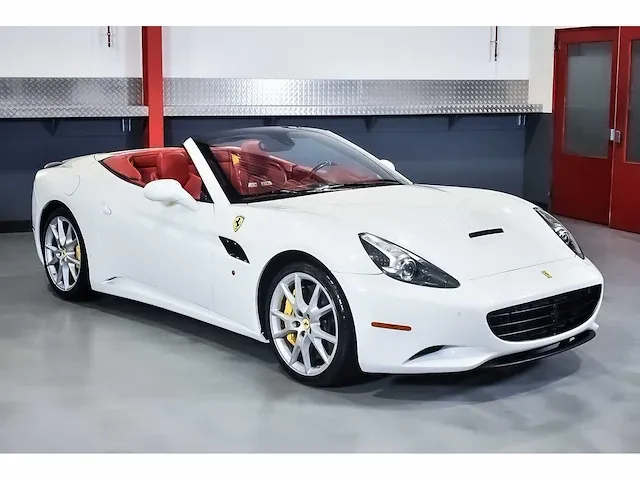 Ferrari california convertible 4,3l v8 - 2010 - afbeelding 15 van  82