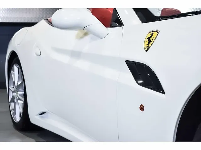 Ferrari california convertible 4,3l v8 - 2010 - afbeelding 44 van  82