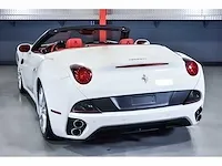 Ferrari california convertible 4,3l v8 - 2010 - afbeelding 57 van  82