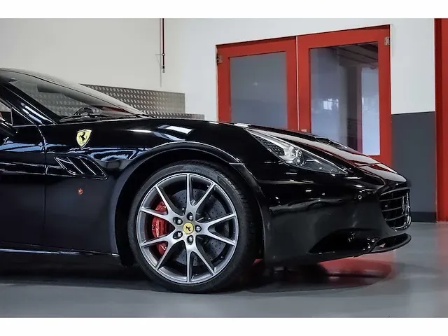 Ferrari california convertible 4,3l v8 - 2011 - afbeelding 5 van  88