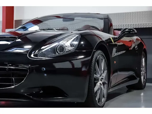 Ferrari california convertible 4,3l v8 - 2011 - afbeelding 6 van  88