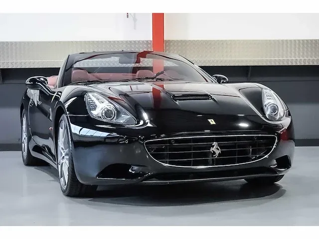Ferrari california convertible 4,3l v8 - 2011 - afbeelding 14 van  88
