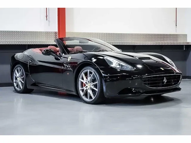 Ferrari california convertible 4,3l v8 - 2011 - afbeelding 16 van  88