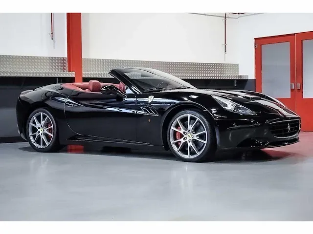 Ferrari california convertible 4,3l v8 - 2011 - afbeelding 19 van  88