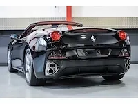 Ferrari california convertible 4,3l v8 - 2011 - afbeelding 25 van  88