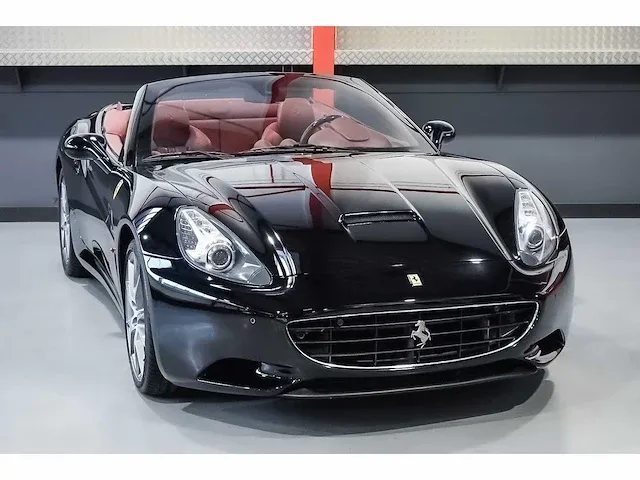 Ferrari california convertible 4,3l v8 - 2011 - afbeelding 23 van  88