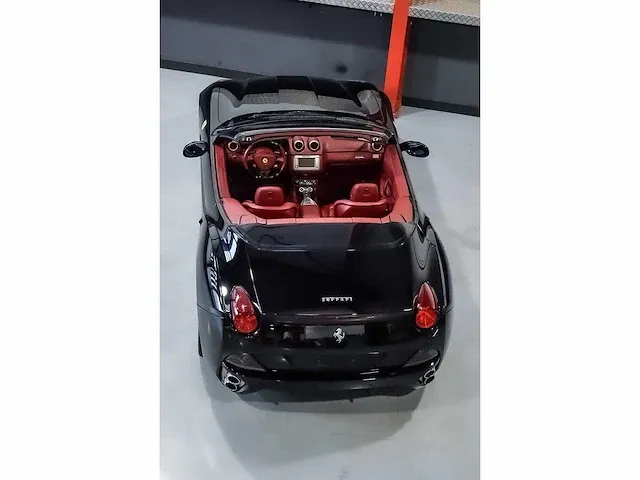 Ferrari california convertible 4,3l v8 - 2011 - afbeelding 37 van  88