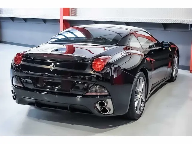 Ferrari california convertible 4,3l v8 - 2011 - afbeelding 41 van  88
