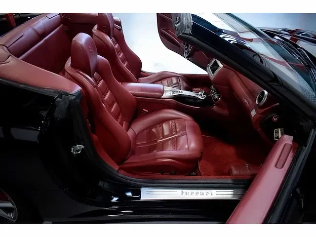 Ferrari california convertible 4,3l v8 - 2011 - afbeelding 62 van  88