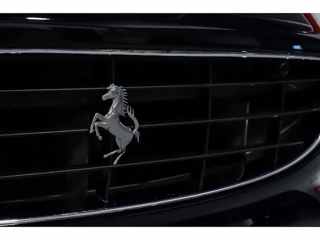 Ferrari california convertible 4,3l v8 - 2011 - afbeelding 78 van  88