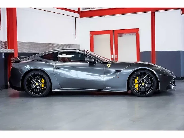 Ferrari f12 berlinetta coupe 6,3l v12 - 2014 - afbeelding 5 van  89