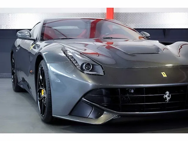 Ferrari f12 berlinetta coupe 6,3l v12 - 2014 - afbeelding 7 van  89