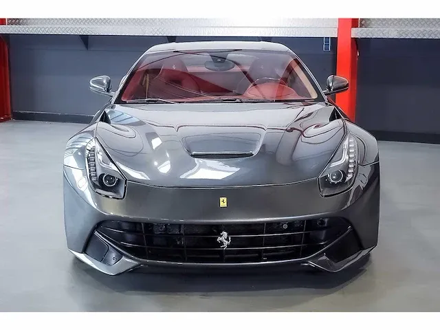 Ferrari f12 berlinetta coupe 6,3l v12 - 2014 - afbeelding 12 van  89