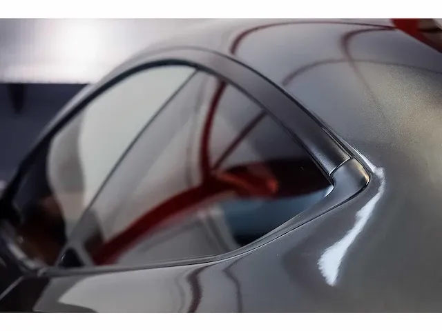 Ferrari f12 berlinetta coupe 6,3l v12 - 2014 - afbeelding 38 van  89