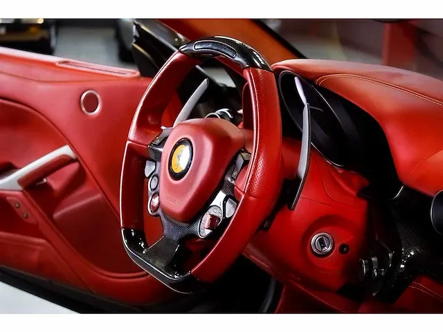 Ferrari f12 berlinetta coupe 6,3l v12 - 2014 - afbeelding 80 van  89