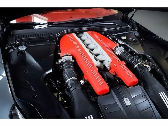 Ferrari f12 berlinetta coupe 6,3l v12 - 2014 - afbeelding 83 van  89