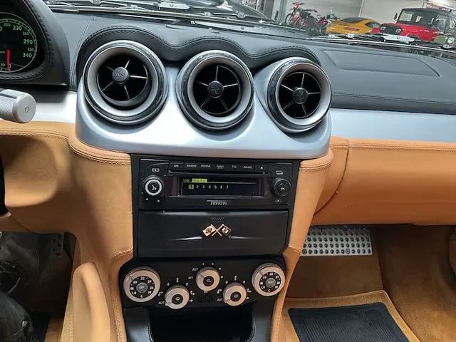 Ferrari scaglietti - afbeelding 26 van  55