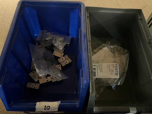 Festo partij pneumatische onderdelen - afbeelding 40 van  48