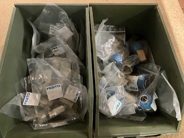 Festo partij pneumatische onderdelen - afbeelding 41 van  48