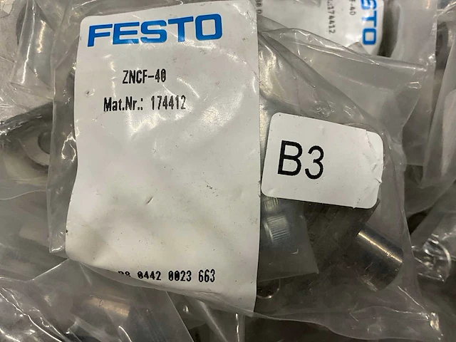 Festo partij pneumatische onderdelen - afbeelding 48 van  48
