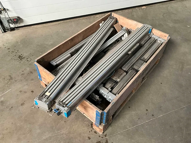 Festo persluchtcilinder - afbeelding 1 van  4