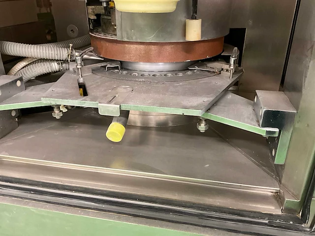 Fette pt2080 tabletten machine - afbeelding 4 van  6