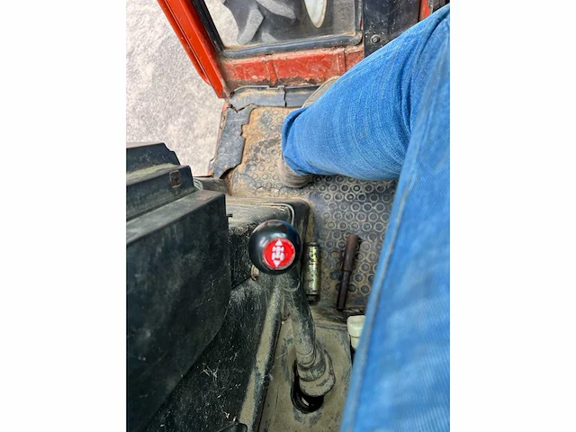 Fiat - 1992 - 80-90dt - vierwielaangedreven landbouwtractor - afbeelding 8 van  17