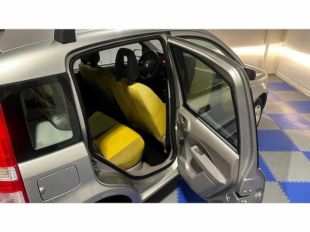 Fiat - 2003 - panda - personenauto - afbeelding 2 van  34